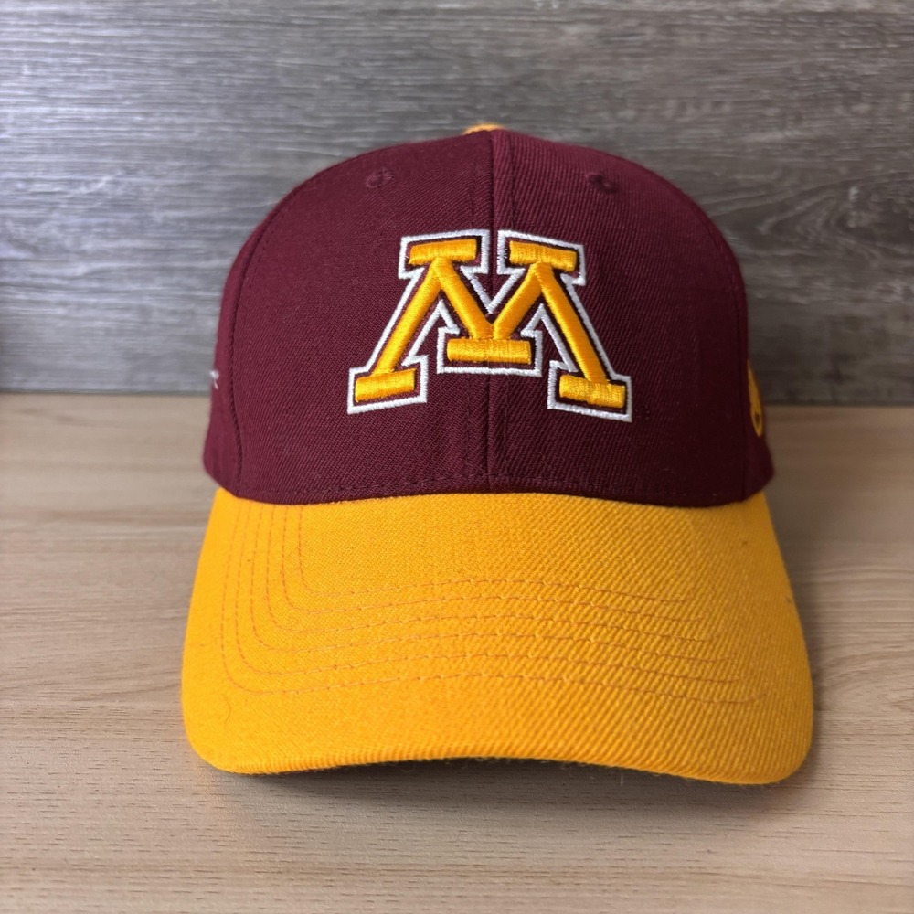 Minnesota Golden Gophers Hat Cap Strap Back Mens Maroon NCAA Football College